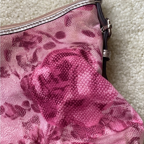 Coach Pink Floral Women's Bag - Picture 7 of 13